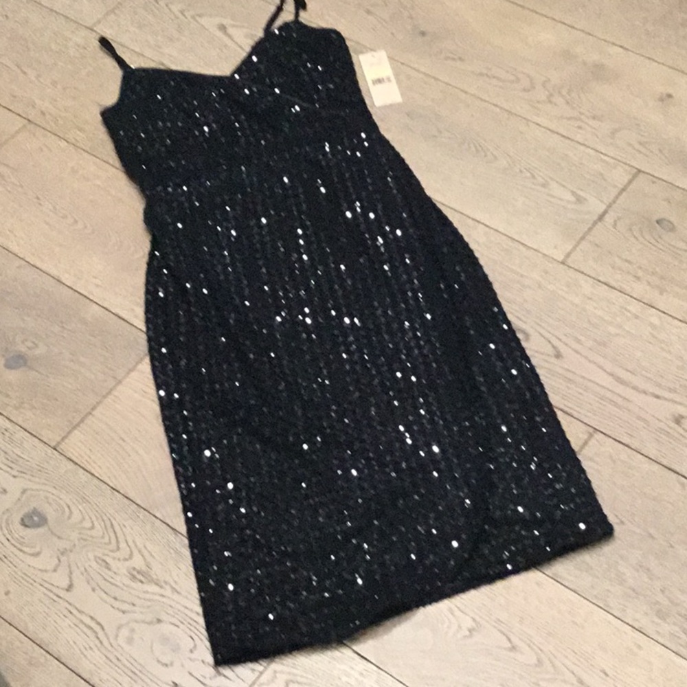 Woman’s Nanette Lenore black midi window pane sequin dress. Size 4. NWT! Cute!